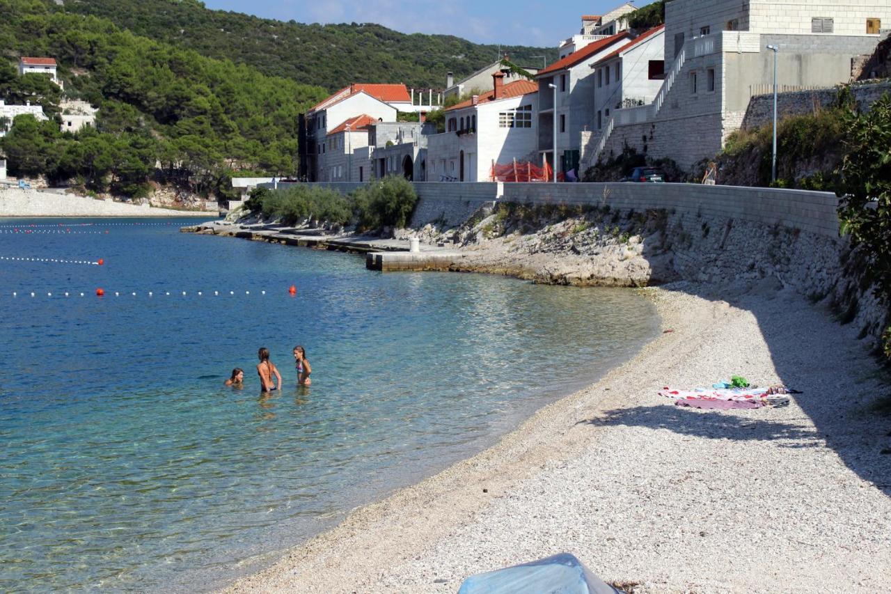 Apartments By The Sea Pucisca, Brac - 770 Екстер'єр фото