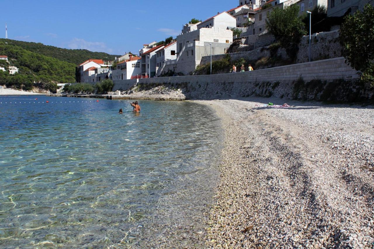 Apartments By The Sea Pucisca, Brac - 770 Екстер'єр фото