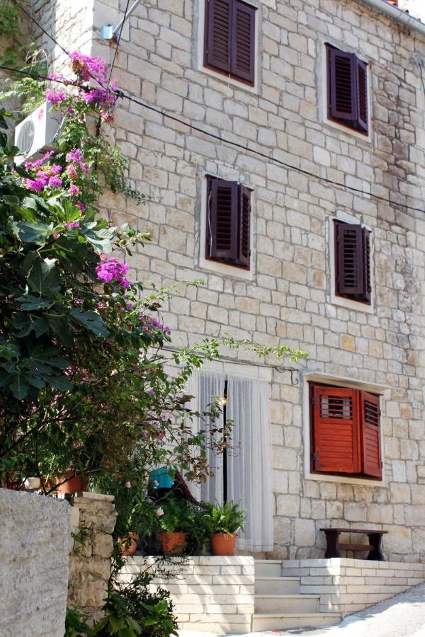 Apartments By The Sea Pucisca, Brac - 770 Екстер'єр фото